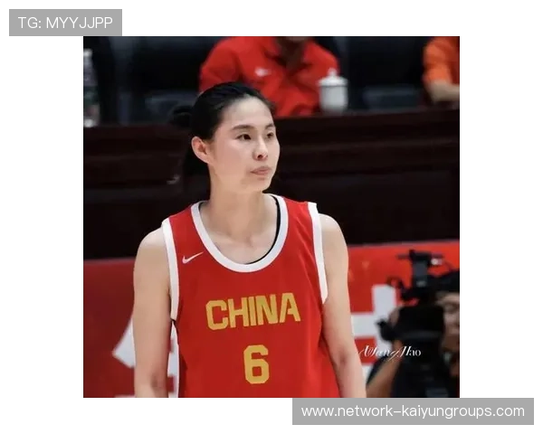 女篮拼尽全力诠释信念之光，女篮篮球